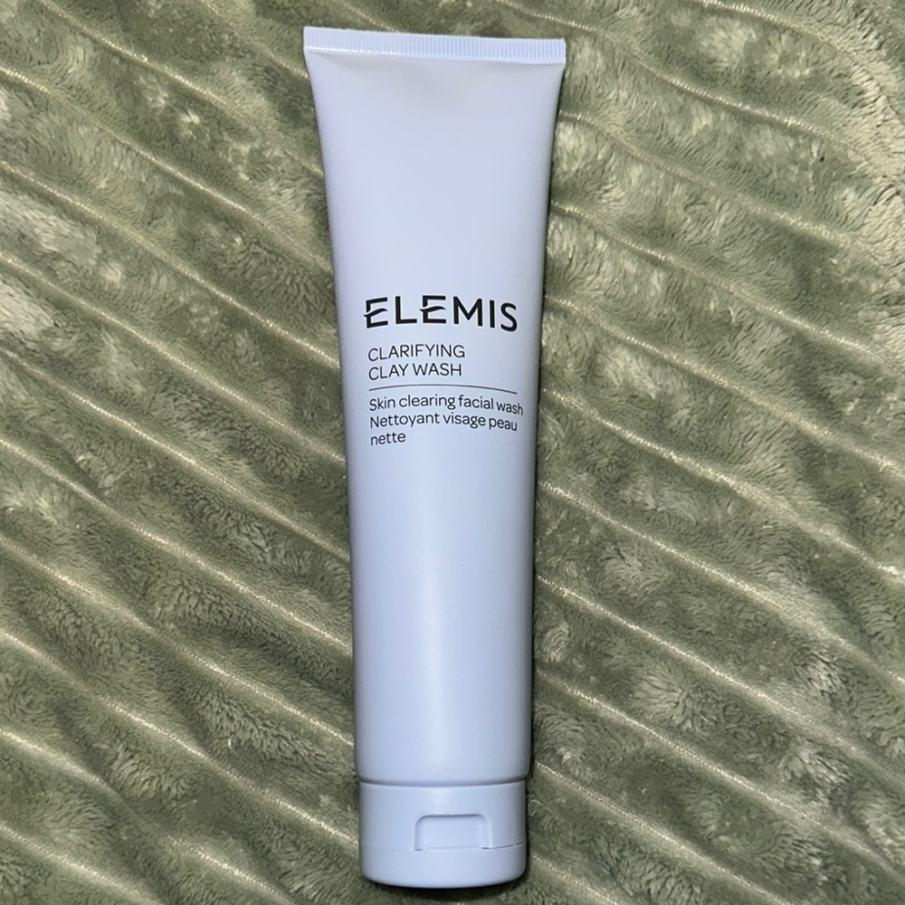 ELEMIS White Cleanser & Exfoliant Skincare